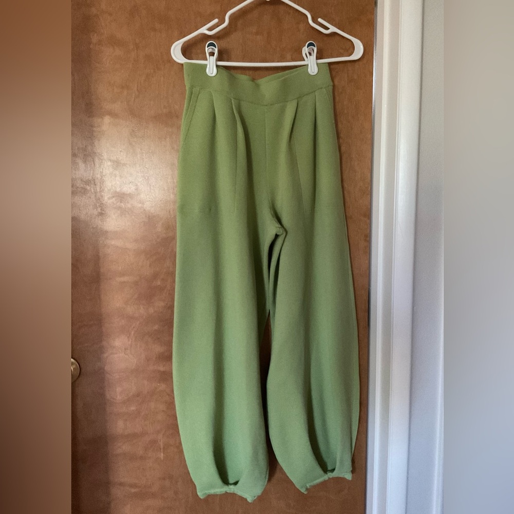 High-Waist Olive Green Wide-Leg Women's Pants